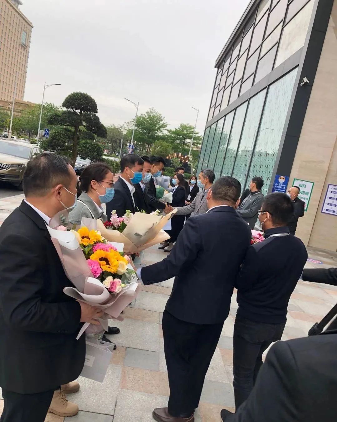 風(fēng)雨同舟，我們同在 | 歡迎回家，我的湖北兄弟姐妹們(圖2)