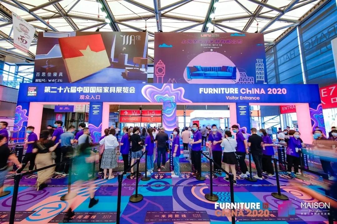 德利豐攜巖板現(xiàn)鋒芒，火爆上海家具展！