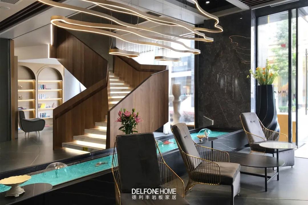 天生自帶BGM的樓梯風格，愛了，愛了！