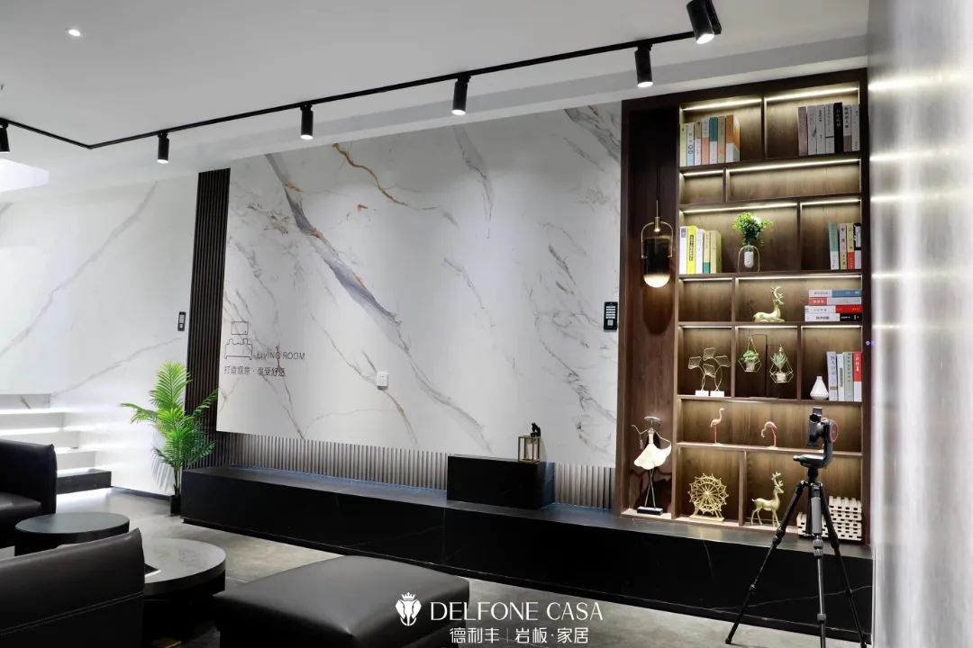 新店速遞 | 德利豐杭州巖板展館,帶你領(lǐng)略不一樣的設(shè)計(jì)美(圖4) 新店速遞 | 德利豐杭州巖板展館,帶你領(lǐng)略不一樣的設(shè)計(jì)美(圖4)