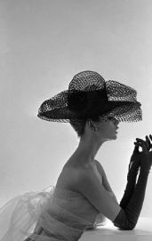 德利豐MINI系列新品細線白,天鵝絨女王的選擇(圖1) 德利豐MINI系列新品細線白,天鵝絨女王的選擇(圖1)