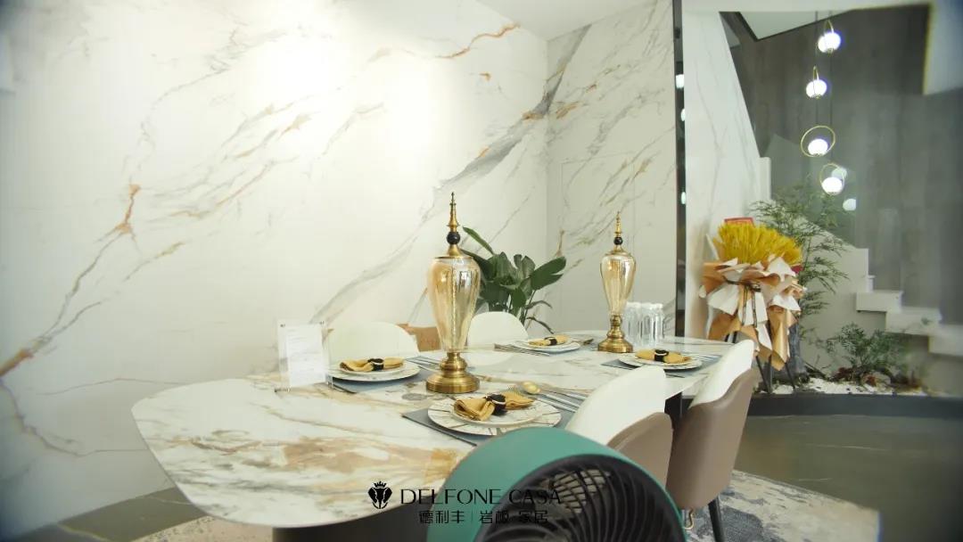 探店速遞 | 德利豐滕州巖板展館，呈現(xiàn)獨特空間美感(圖4)