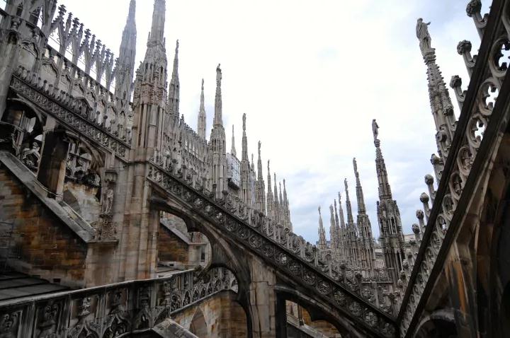 以神圣之名，載譽而至——米蘭(圖12)