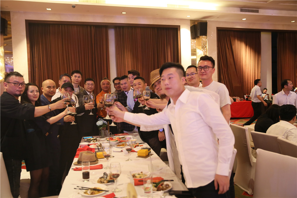 重磅!一場轟動華人設(shè)計圈的大咖盛宴,震撼來(圖10) 重磅!一場轟動華人設(shè)計圈的大咖盛宴,震撼來(圖10)