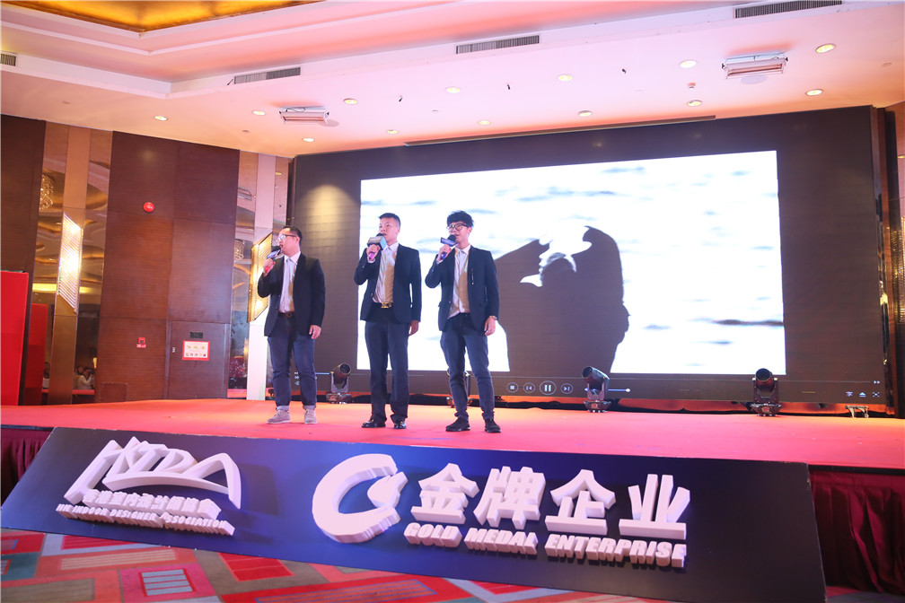 重磅!一場轟動華人設(shè)計圈的大咖盛宴,震撼來(圖14) 重磅!一場轟動華人設(shè)計圈的大咖盛宴,震撼來(圖14)