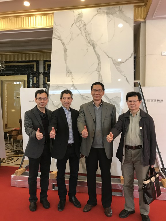 “大企業+大線+大規格”橫空出世---德利豐家居巖(圖1)