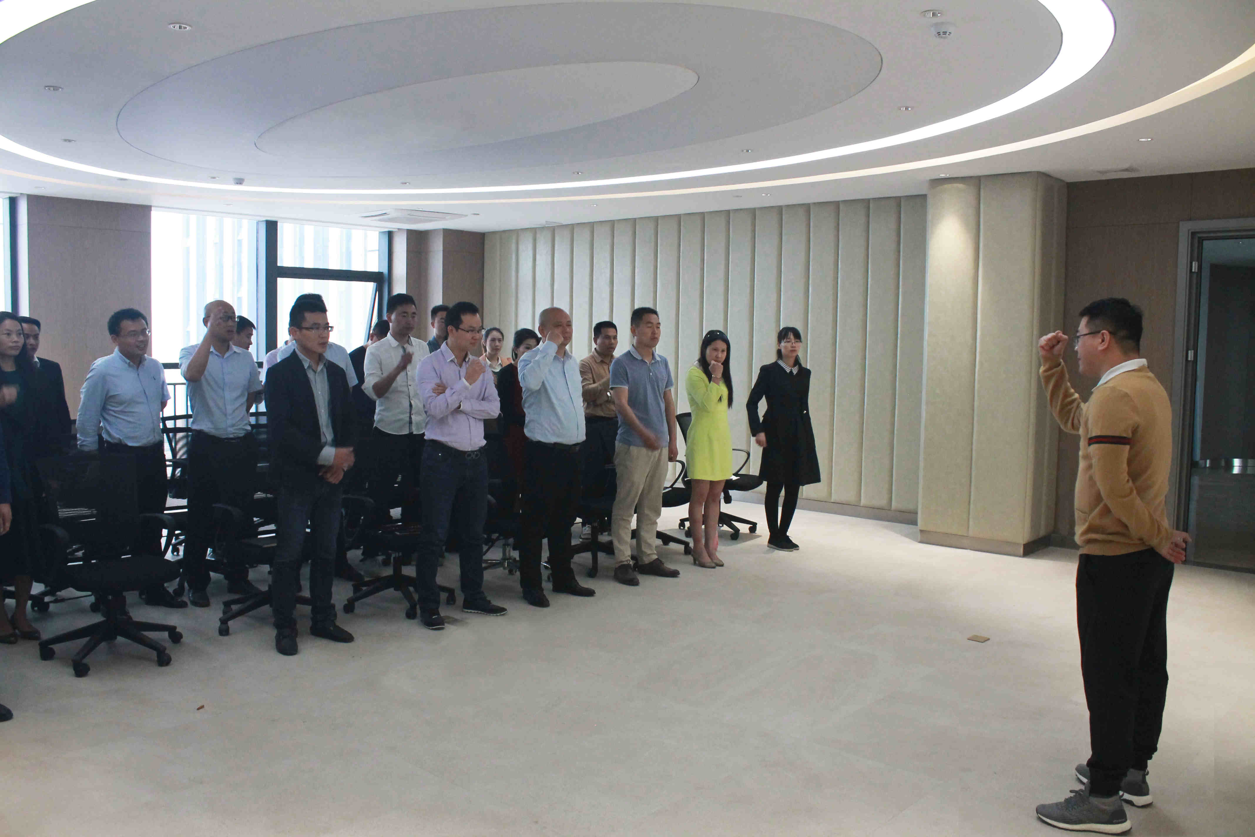 2018，旗開得勝—德利豐家居三月沖刺會成功召開(圖5)