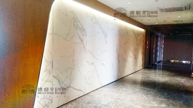 大巖板應用案例|輕松駕馭高顏值，巖板墻面玩出(圖2)