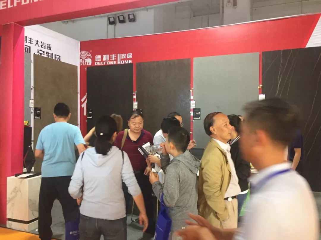 客似云來，德利豐家居成甘肅藍裝家博會貴寵！(圖2)