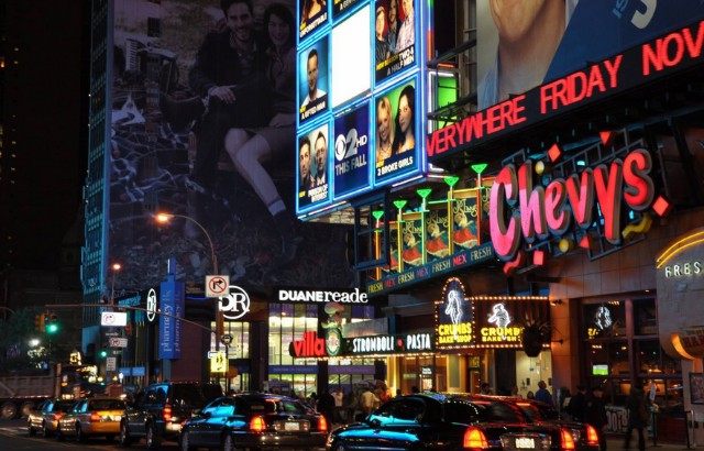 燃爆了！德利豐家居驚艷紐約時代廣場，走出國(圖1)