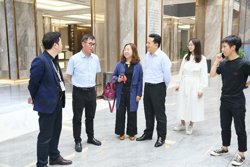 中建裝配設計院溫啟彬院長一行蒞臨金牌企業，(圖2)