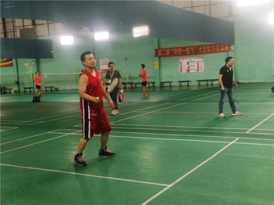 羽你同樂,誰與爭鋒——德利豐家居羽毛球友誼(圖2) 羽你同樂,誰與爭鋒——德利豐家居羽毛球友誼(圖2)