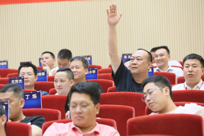 致勝未來,2019必須打贏的仗 記2019年金牌商學院(圖13) 致勝未來,2019必須打贏的仗 記2019年金牌商學院(圖13)