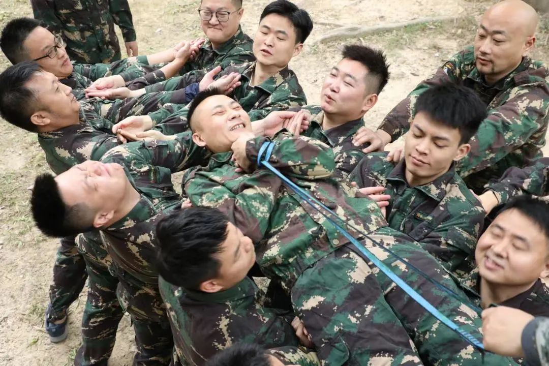 凝心聚力 共贏新征程 | 2023德利豐家居營(yíng)銷中心拓展特訓(xùn)暨誓師大會(huì)圓滿舉行(圖10) 圖片