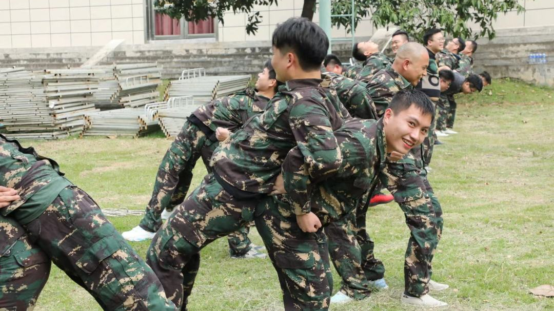 凝心聚力 共贏新征程 | 2023德利豐家居營(yíng)銷中心拓展特訓(xùn)暨誓師大會(huì)圓滿舉行(圖17) 圖片