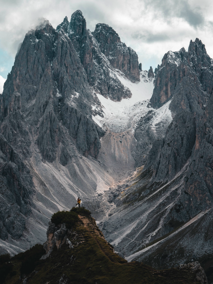 DELFONE新品 | 數碼玲瓏石·凱悅灰，流水般悅動的線條演繹美學新境(圖2)