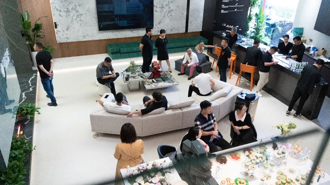 德利豐寧波旗艦店盛大開業 | 以設計之名,巖造家居美學(圖25) 德利豐寧波旗艦店盛大開業 | 以設計之名,巖造家居美學(圖25)